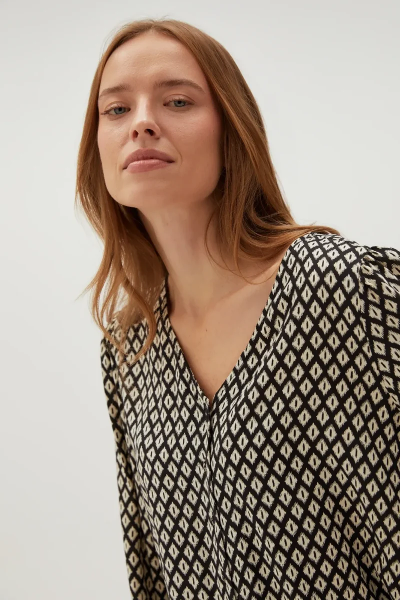 WOMEN'S SHIRT L-KO-4607 BLACK - Imagen 12