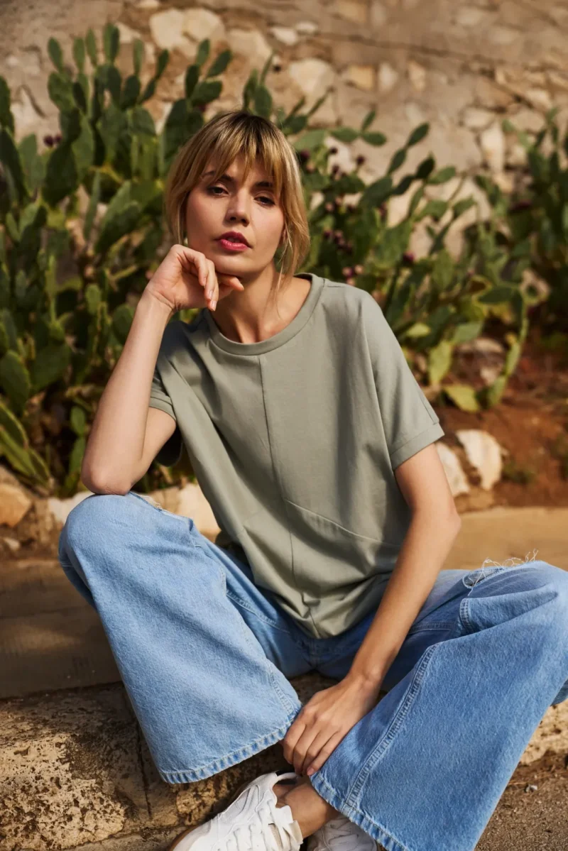 WOMEN'S TSHIRT L-TS-4654 OLIVE - Imagen 2