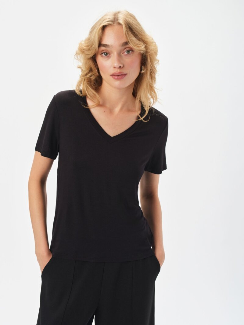 Camiseta Manga Corta De Mujer Tskw25Blk0006