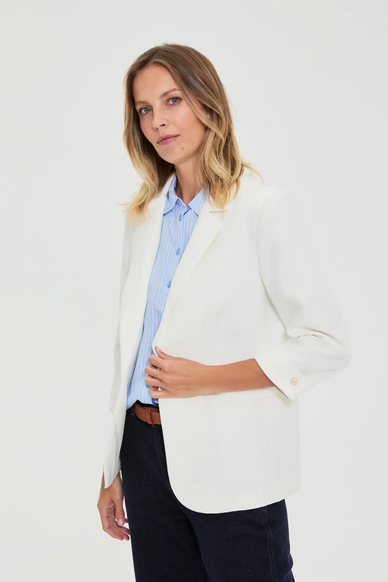 BLAZER L-MR-4922 OFF WHITE - Imagen 4