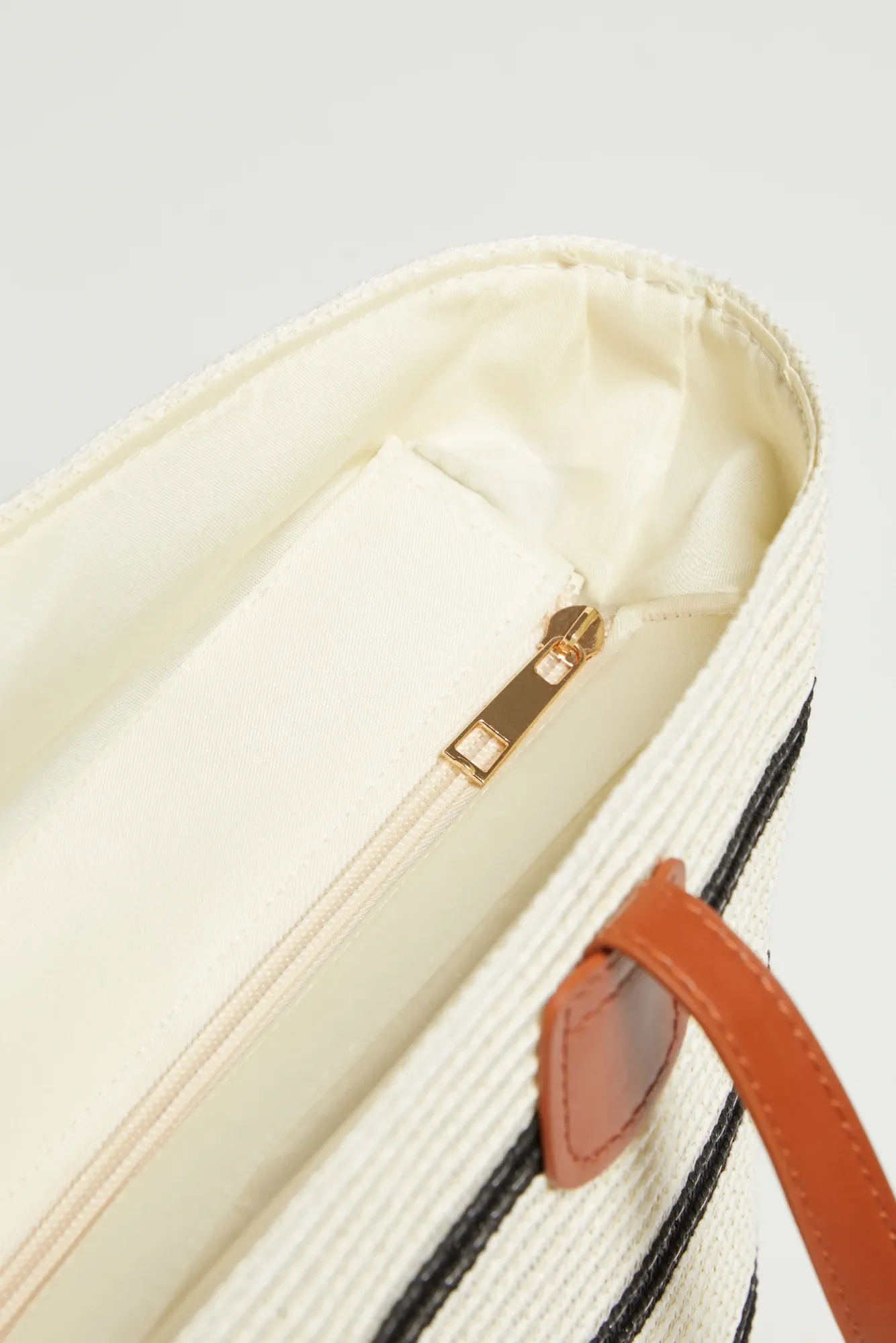 BOLSO L-TO-4919 OFF WHITE - Imagen 2