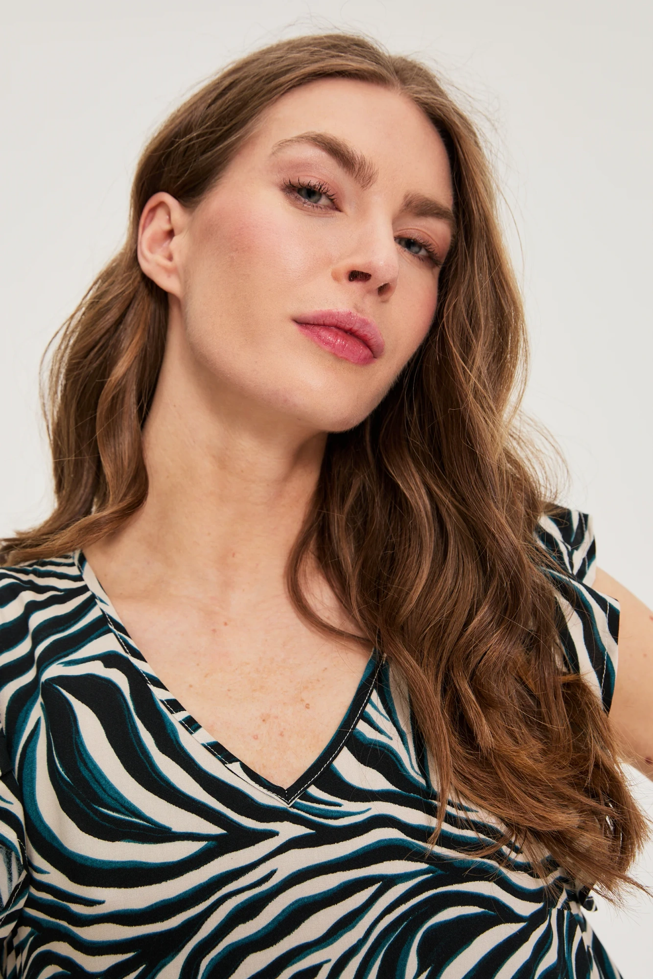34564_4_054393a5f7205fc676a7514749a41c78.webp