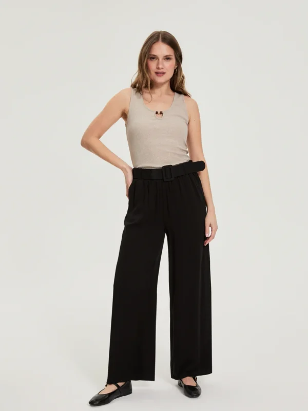 eng_pl_WOMENS-PANTS-L-SP-4942-BLACK-34518_6.webp
