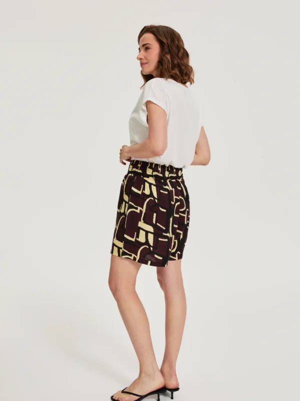 eng_pl_WOMENS-SHORTS-L-SH-4914-BURGUNDY-34447_5.webp