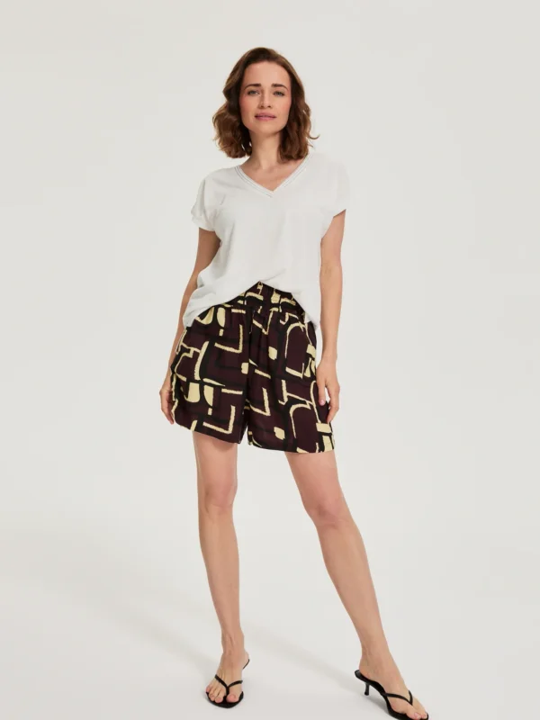 eng_pl_WOMENS-SHORTS-L-SH-4914-BURGUNDY-34447_6.webp